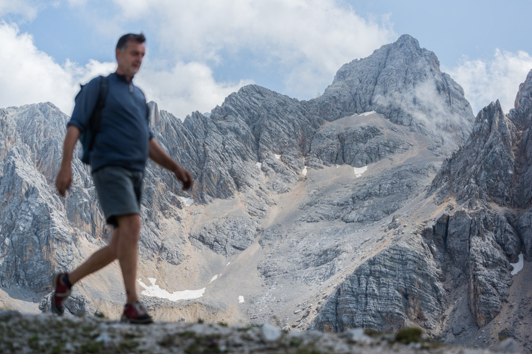 Wanderer am Berg