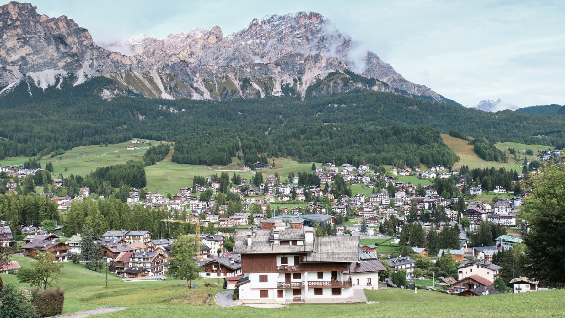 Blick über Cortina d Ampezzo