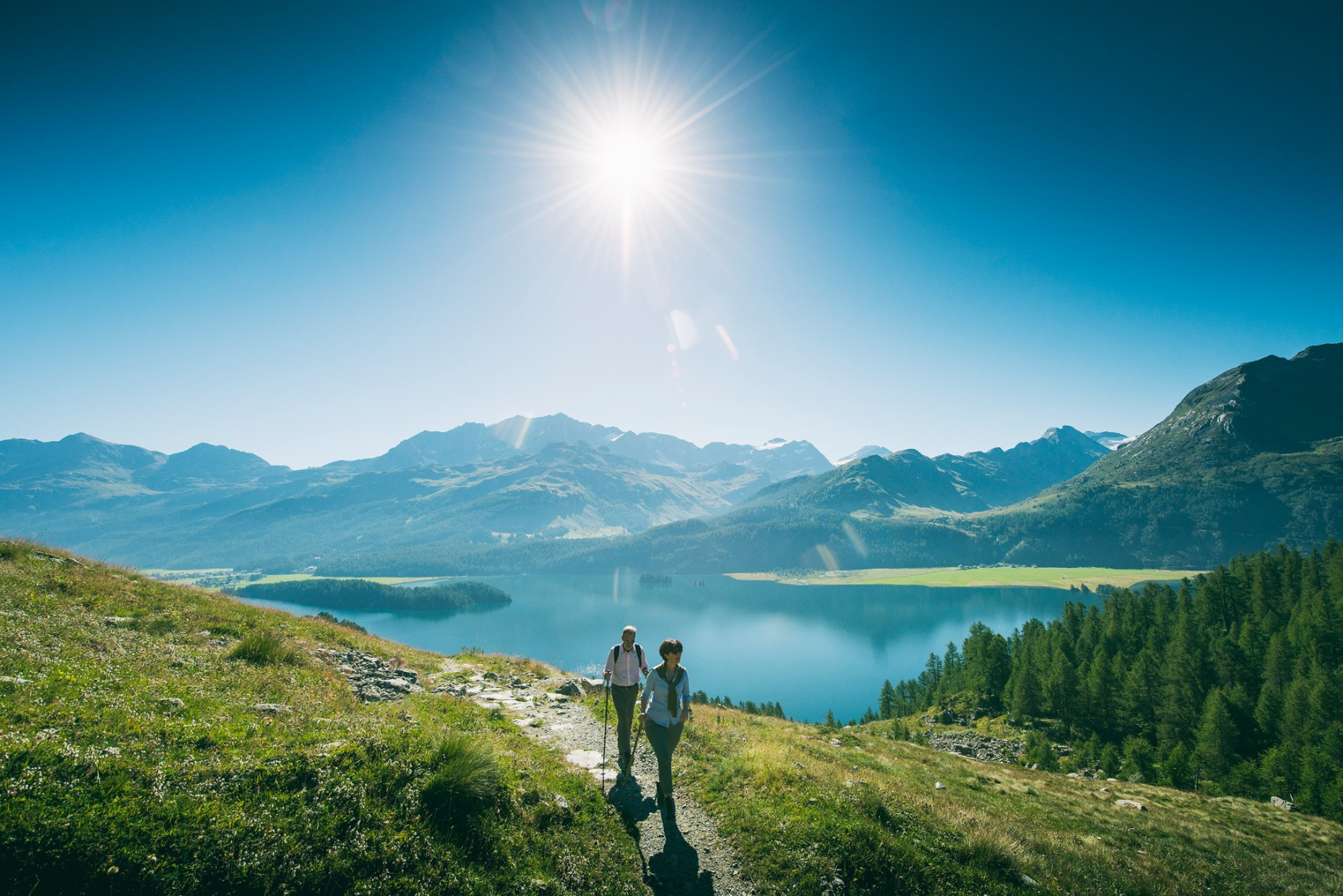 Über den Seen wandern